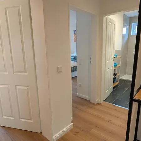 Apartmán Fully Furnished, Renovated 2-rooms, 68qm With Garden Near Duesseldorf